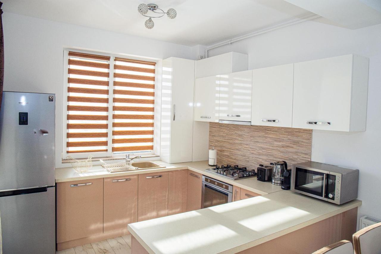 Apartament Luxury Irina Apartment Rîşnov Exterior foto