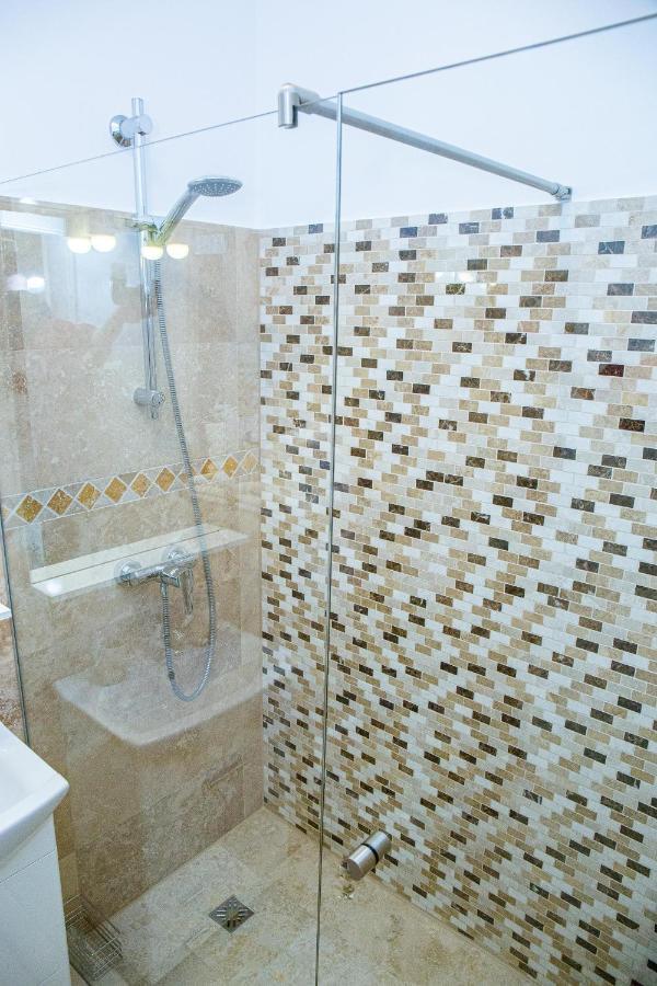 Apartament Luxury Irina Apartment Rîşnov Exterior foto